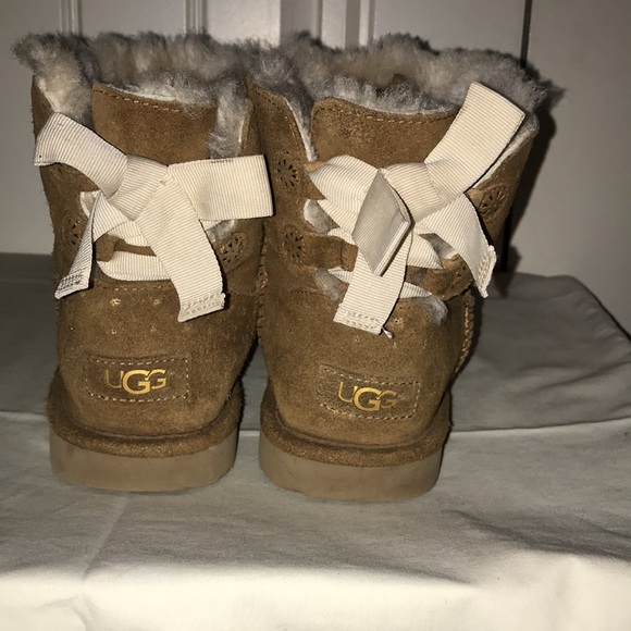 Ugg Bailey bow boots - Picture 3 of 6